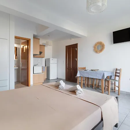 Anna's 1 Cozy For 3 * Lixouri